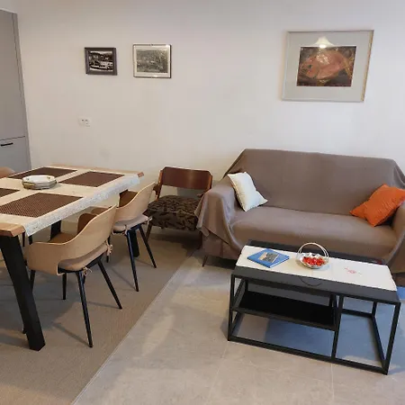 Apartman Mare - Beachfront *