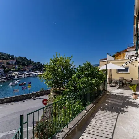 Apartman Mare - Beachfront